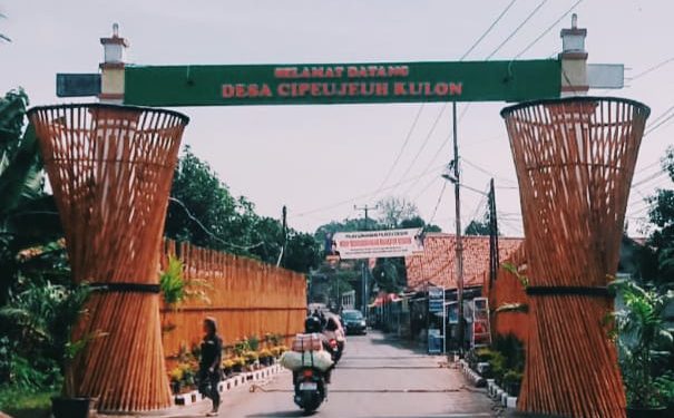 Percantik Lingkungan, Cipeujeuh Kulon Siap Jadi Desa Presisi Polresta Cirebon