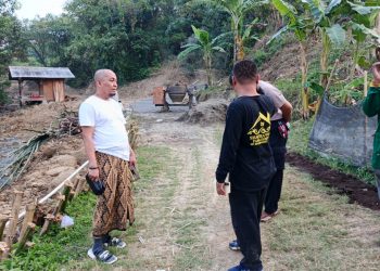 Dukung Ketahanan Pangan, Ustadz Ujang Busthomi Bangun Jalan Mandiri untuk Petani