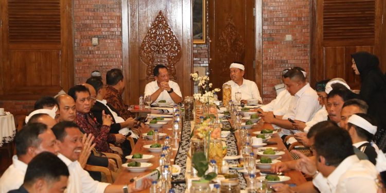 Bahas Pemerintahan hingga Kemiskinan, Kepala Daerah se-Jawa Barat Sepakat
