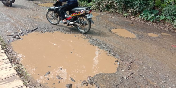 Aliansi Peduli Cirebon SelatanDesak Perbaikan Jalan Halimpu – Wangkelang Harus Dimulai Awal Agustus!