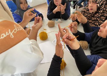 Dorong Kemandirian Warga Binaan, Lapas Indramayu Beri Pelatihan Kerajinan Tas Rajut