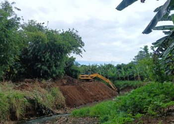 Pengerukan Sungai Singaraja Terkendala Akses, Pemda Malah Sibuk Rotasi Jabatan