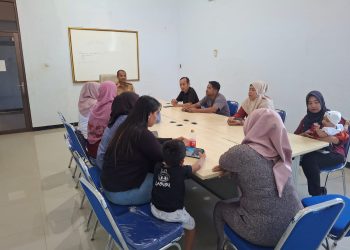 Pemdes Jatipancur Bersama Pendamping PKH dan TKSK Edukasi Program Bansos