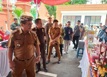 Kejari Cirebon Banjir Pujian! Gelar Pasar Murah & Cek Kesehatan Gratis untuk Ribuan Warga