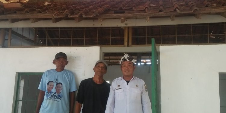 Patut Dicontoh Sosok Rohman, Kuwu Babakan Losari Berhasil Membangun Makam Sesepuh Buyut Gameng