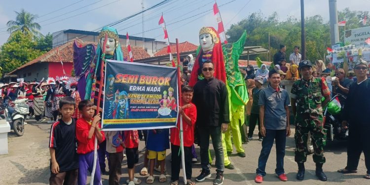 Tumplek! Ribuan Masyarakat Antusias Menyaksikan Pagelaran Seni Budaya Lemahabang 2025