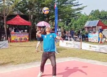 Kuwu Desa Depok Abdul Khalim Buka Open Turnament Bola Voli Kuwu CUP IV Tahun 2025.