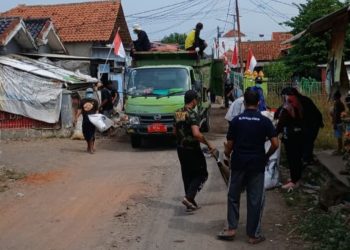 Pemdes Pabedilan kaler Adakan (Siber) Bersihkan Sampah Lingkungan Warga Agar Sehat