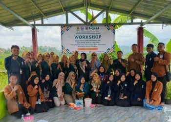 KPM Mandiri 2025 Mahasiswa UIBBC Gelar Workshop Pemanfaatan Lahan Pekarangan Guna Menunjang Ketahanan Pangan Keluarga