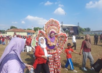 Peringati HUT RI Ke 80, Pemdes Ciawiasih Gelar Apel Upacara, Jalan Santai Dan Pentas Seni