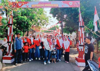 Meriah! Ribuan Masyarakat Desa Pasawahan Ikuti Jalan Santai HUT RI Ke 80