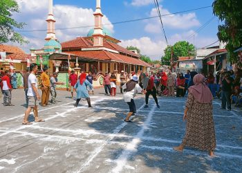 Peringati HUT RI Ke 80, Pemdes Karangmangu Angkat Nuansa Tempo Dulu