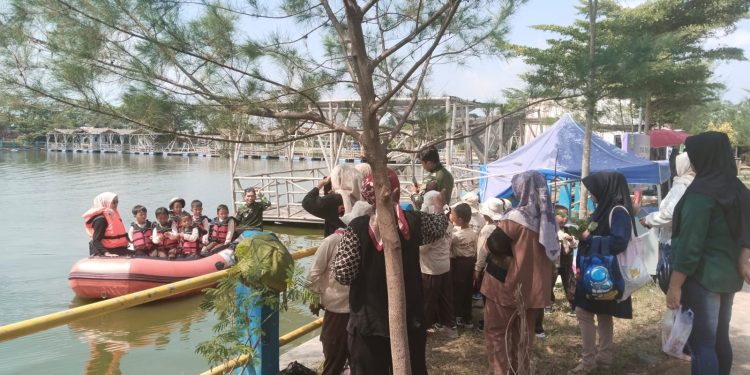 Kawasan  Embung Jangkar Sindang, Tawarkan Wisata Edukasi Alam