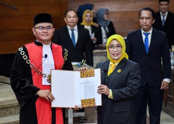 Nurhayati dan Tatang Sutardi Resmi PAW Ketua dan Anggota DPRD Indramayu   