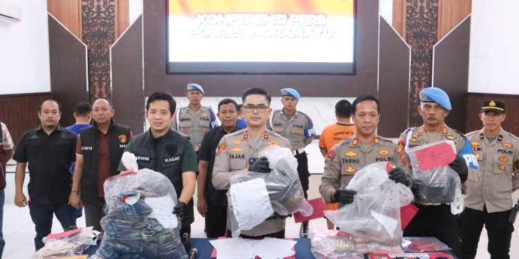 Ungkap Kasus Pencurian Toko Mas, Polres Indramayu Tangkap Dua Pelaku