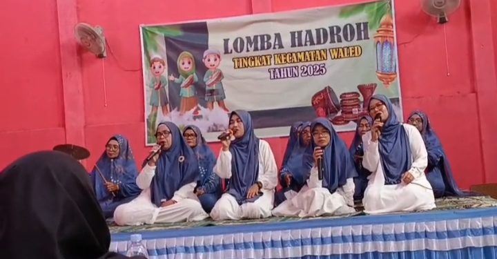 HUT RI ke 80, Hadroh Al bayinah Desa Karang Sari Sabet juara Tingkat Kecamatan Waled