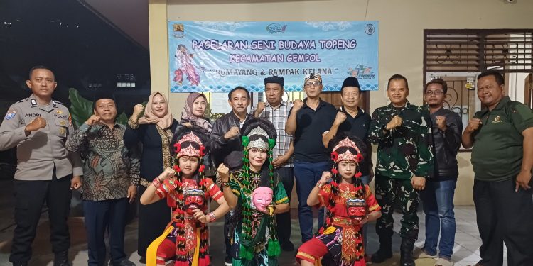 Pentas Seni Tari Topeng Rumayang dan Rampak Kelana Kecamatan Gempol: Kembali Hadirkan Keajaiban Budaya Lokal yang Mengguncang!