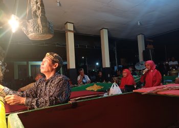 Warga Gempol Antusias Meriahkan Pagelaran Wayang Kulit, Lestarikan Seni Tradisional