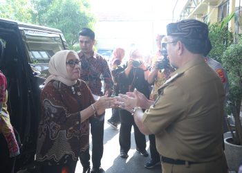 Menteri PPPA Tinjau 13 Anak yang Berhadapan dengan Hukum di Cirebon, Dorong Restorative Justice