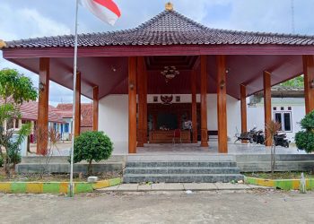 Pemdes Susukantonggoh Lanjutkan Pembangunan Kantor Desa