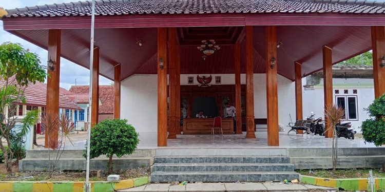 Pemdes Susukantonggoh Lanjutkan Pembangunan Kantor Desa
