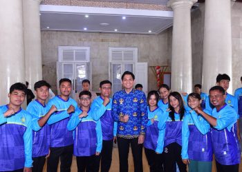 ‎Lucky Hakim Lepas Kontingen POPDA XIV Jabar 