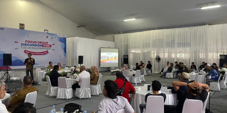 Diskusi Program TJSL, Warga Desa Balongan Indramayu Usulkan Gedung Serbaguna