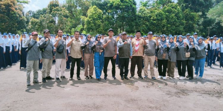 SMK SMP Negeri 1 Lemahabang Gelar Latihan Dasar Kepemimpinan Siswa