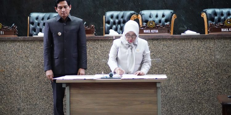 DPRD dan Pemkab Indramayu Setujui Perubahan Propemperda Tahun 2025