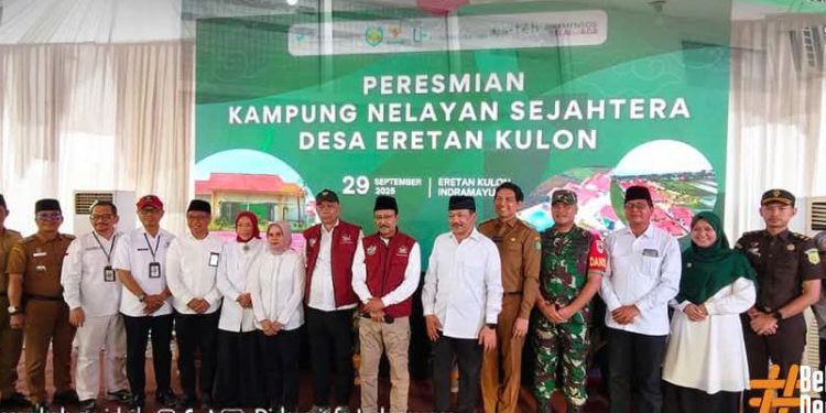Mensos Resmikan Kampung Nelayan Sejahtera Eretan Kulon  