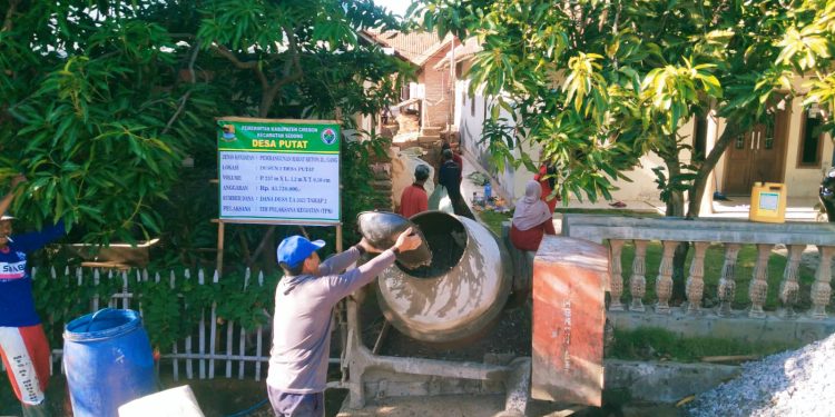 Pemdes Putat Realisasikan Peningkatan Pembanguan Infrastruktur Desa