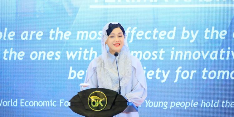 OJK Dorong Generasi Muda Jadi Penggerak Keuangan Syariah Indonesia Lewat ISFO 2025