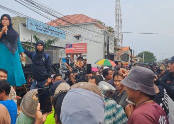 Warga Tuntut Janji Bupati Yang Hingga Saat Ini Belum Terpenuhi 