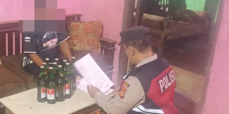 Polisi Sita Sejumlah Miras dan Knalpot Brong di Indramayu