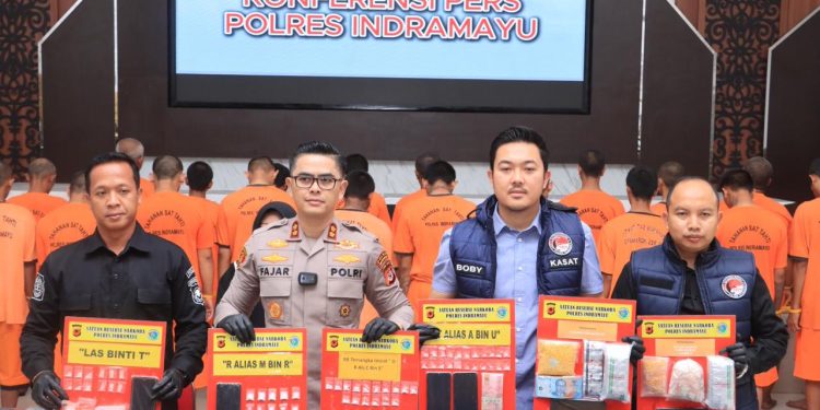 Polisi Indramayu Ringkus Puluhan Pengedar Narkoba, Barang Bukti  Sabu 128, 54 gram dan Ribuan OKT