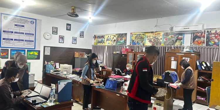 Ruang Kerja Kabid PAUD PNF Disdikbud digeledah Tim Kejari Indramayu