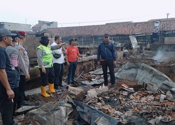Polisi Olah TKP Kebakaran Pasar Lemahabang Kulon, Begini Hasilnya !