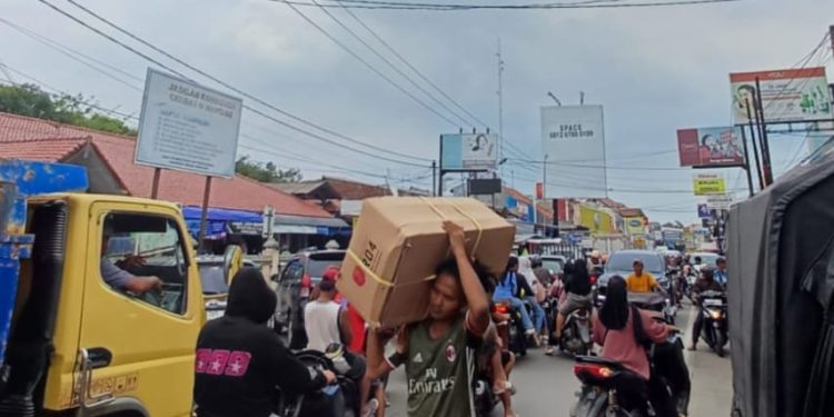 Timbulkan Kemacetan, Pengelola Pasar Ciledug Akan Benahi dan Tertibkan Lahan Parkir