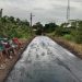 Warga dan Pemdes Kaligawe Swadaya Perbaiki Jalan Kabupaten