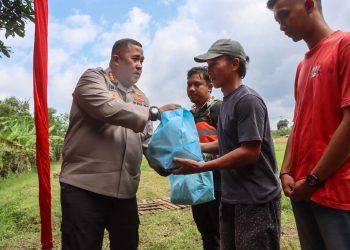 Polisi Turun ke Sawah, Kapolresta Cirebon Pimpin Penanaman Jagung Serentak Dukung Swasembada Pangan 2026