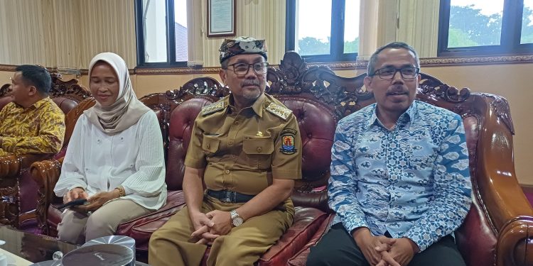Bupati Imron Pastikan Dua Bank Daerah Kabupaten Cirebon Aman