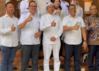 Bupati Cirebon Hadiri Rapat Infrastruktur di Lembur Pakuan, Perbaikan Jalan Jadi Prioritas Jabar