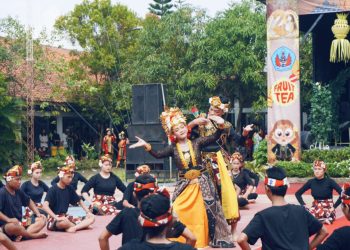 Semarak Pagelaran Kokurikuler di Harlah SMANSAKA Ke 28