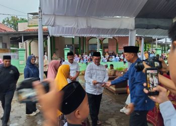 Safari Ramadhan 1447 H ,Bupati Cirebon Berikan Bantuan Untuk Anak Yatim Dan Panti Jompo