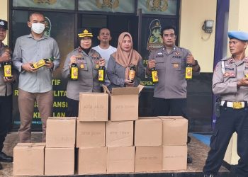 Polsek Lemahabang Razia Miras: Menjaga Generasi Menyelamatkan Masa Depan