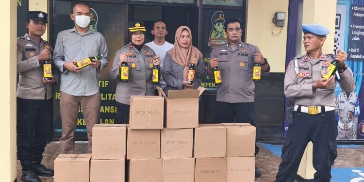 Polsek Lemahabang Razia Miras: Menjaga Generasi Menyelamatkan Masa Depan