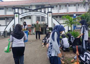 Gelar Pesantren Ekologi Ramadhan 2026, SMAN 1 Lemahabang Cetak Generasi Saleh dan Peduli Lingkungan