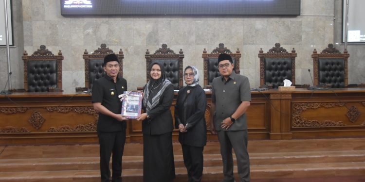 Rapat Paripurna DPRD Kabupaten Cirebon, Infrastuktur Tetap Menjadi Prioritas di Tahun 2027