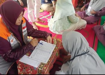 Rumah Zakat: Pesantren Ramadan Lansia Hadirkan Ngaji hingga Sedekah Sampah