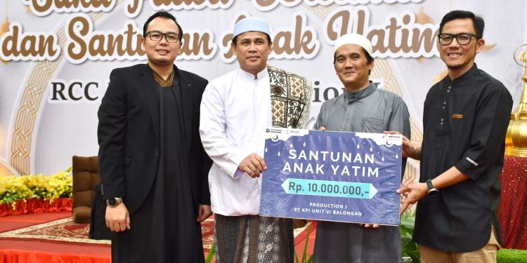 Ketuk ‘Pintu Langit’ Pekerja RCC Kilang Balongan Gelar Buka Puasa Bersama dan Santunan Anak Yatim